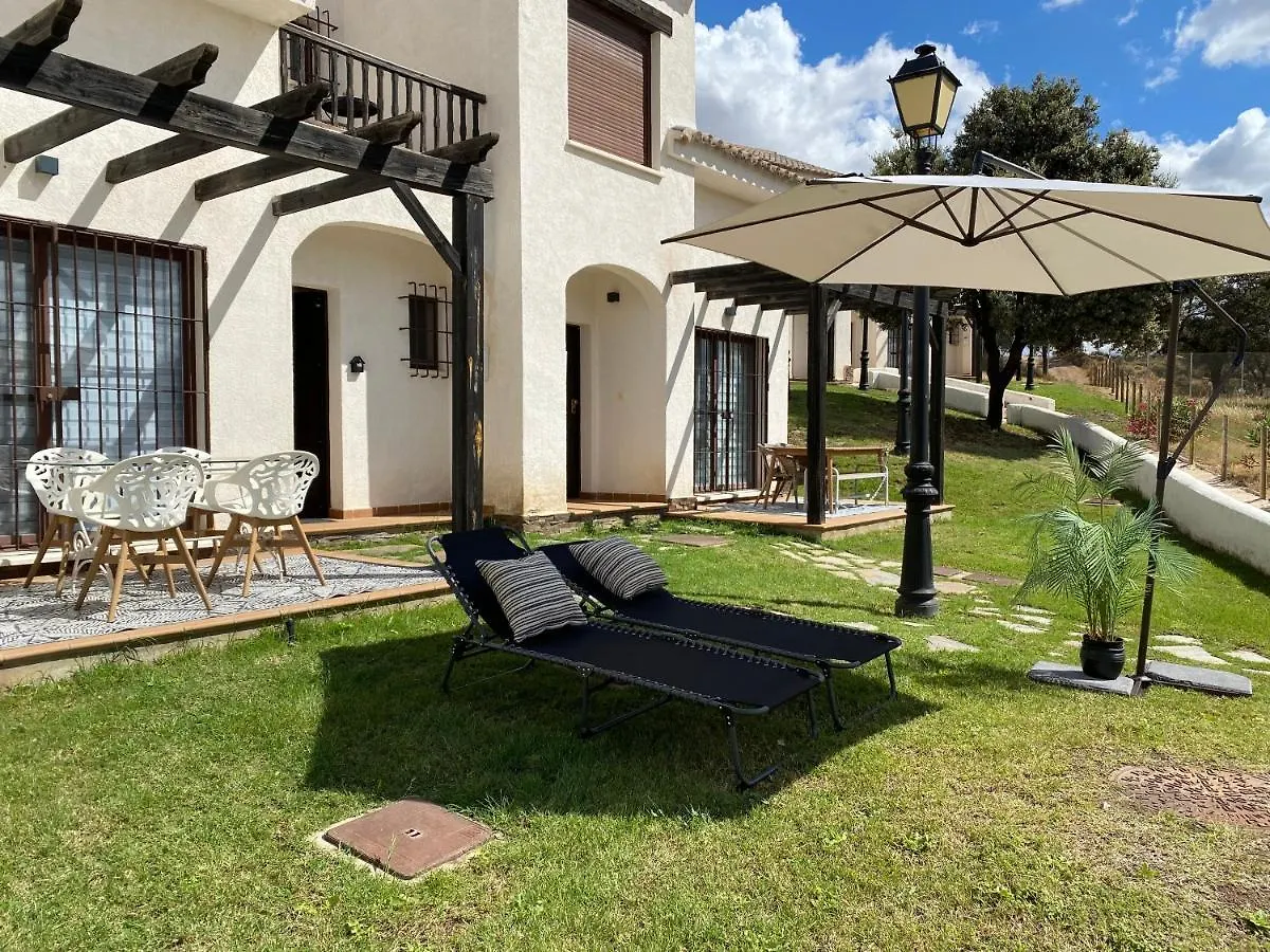 Villa El Capricho El Ronquillo Сasa de vacaciones